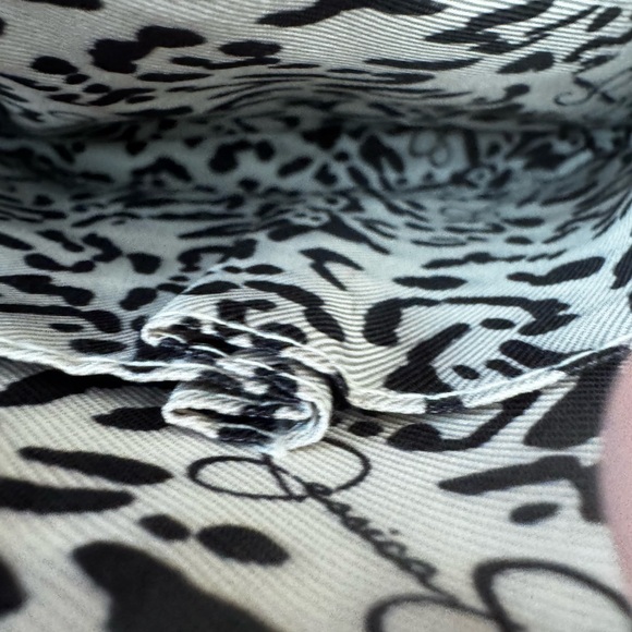 JESSICA SIMPSON Black Snake Skin Print Crossbody Bag with Chain Strap - Picture 10 of 11